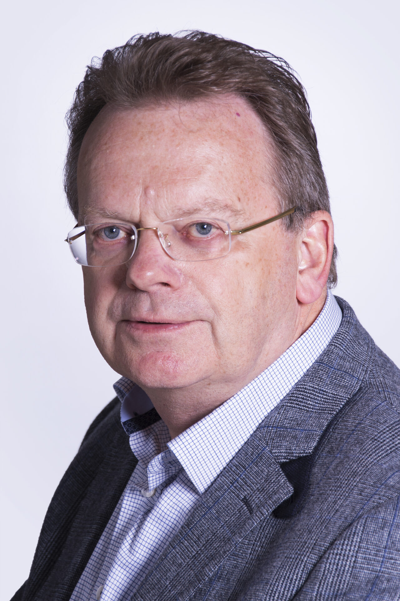 _D723899_Farbe_3000x45000 px